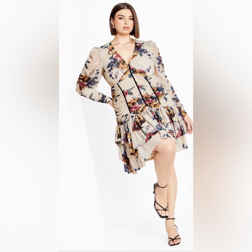 City chic mesh ruche dress 14W. Vintage Latte floral. New in package